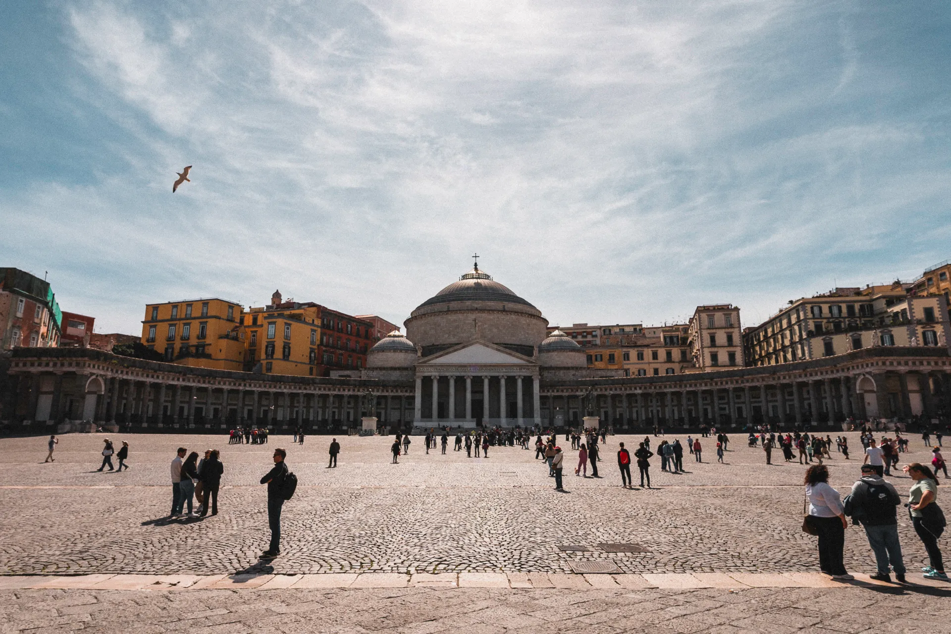 napoli-piazza-plebiscito
